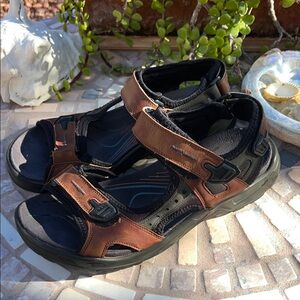 Women’s Brown Leather Ecco Sandals 10-10.5